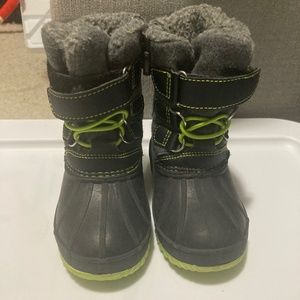 Toddler Size 6 Cat and Jack Winter Boots